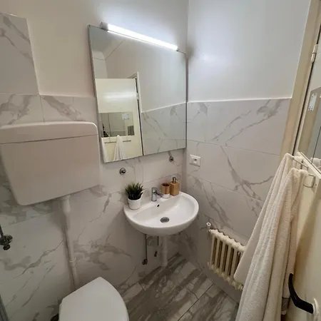 Calme à Deux Pas De La Avec Jardin Et Parking Privé Apartamento Beaulieu-sur-Mer